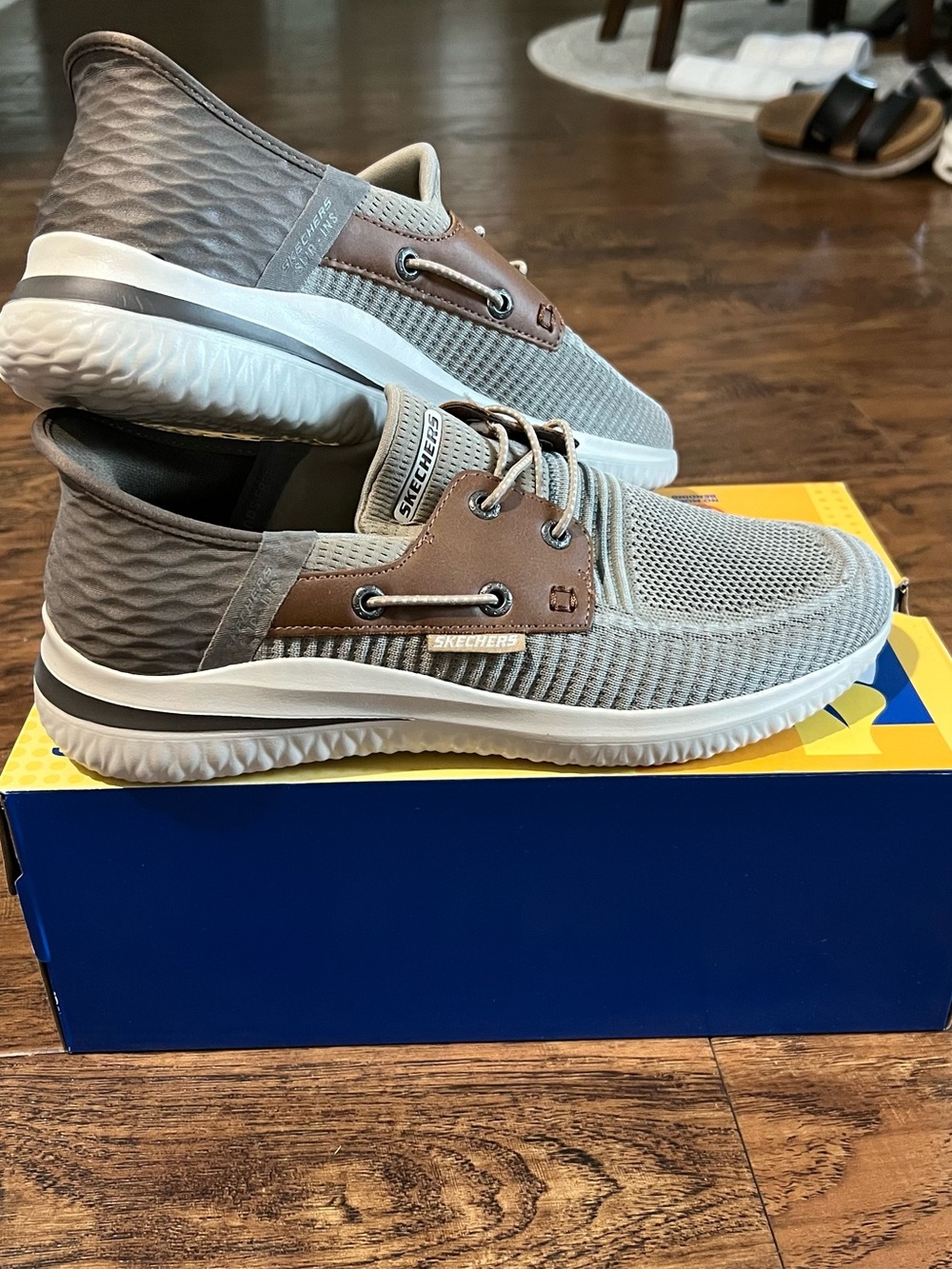 Brand New - Skechers Men's Slip-ins Delson 3.0 Roth Taupe Brown/Wide / Size 9